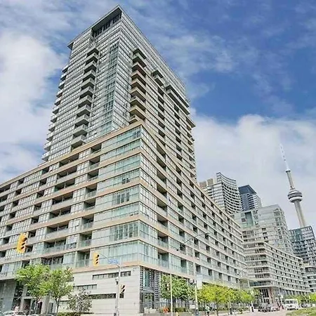 Three-Bedroom Condo With Free Parking Nearby Cn Tower With Lake View
